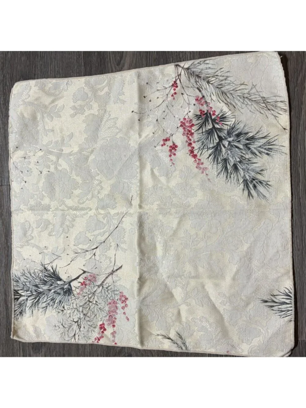 Set of 8 Wilton Court Designs Winter Pine Berries Blend Napkins 19 X 19 Holiday